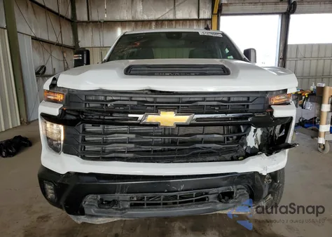 2024 Chevrolet Silverado C2500 Heavy Duty z USA, uszkodzony, nr VIN 1GC4WLE77RF367575